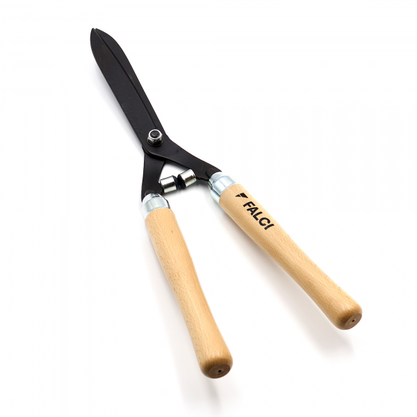 Heckenschere mit geradem Profil